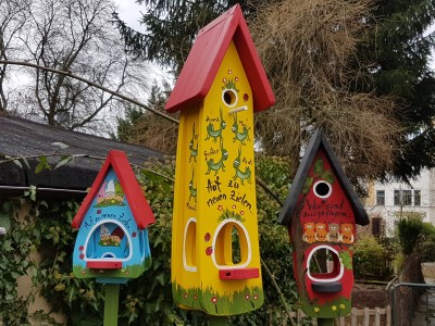 Kombiniertes Vogelhaus - Minivilla 2 Grashüpfer gelb - personalisiert